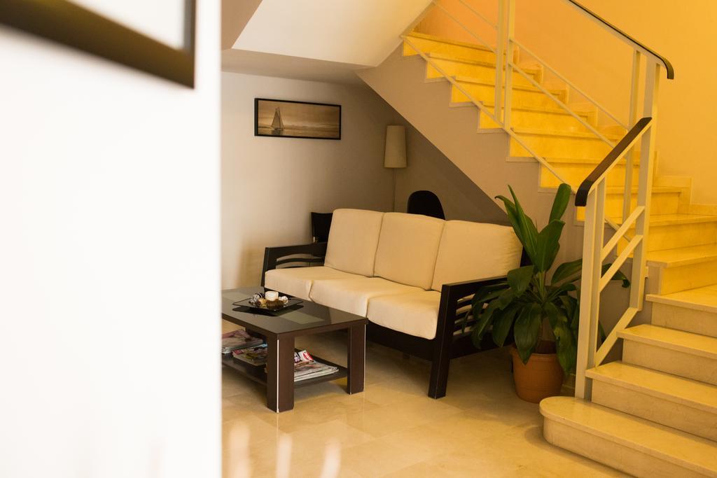 Hostal Albero By Eme Hoteles Sanlúcar la Mayor Eksteriør billede