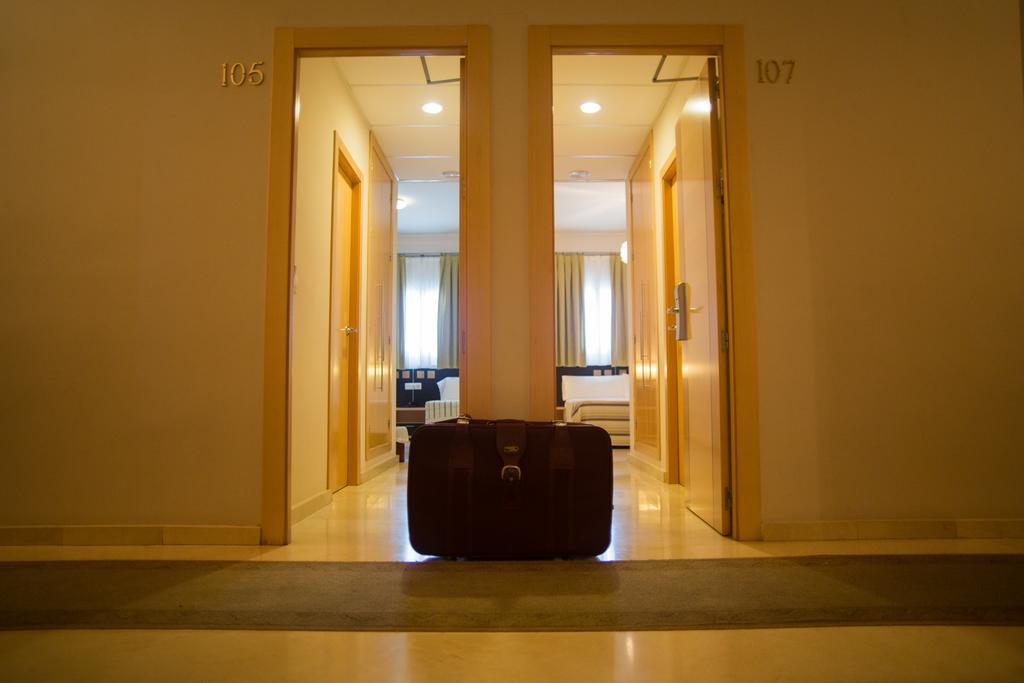 Hostal Albero By Eme Hoteles Sanlúcar la Mayor Eksteriør billede