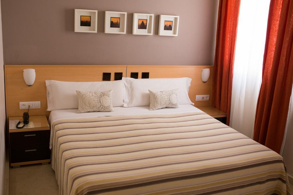 Hostal Albero By Eme Hoteles Sanlúcar la Mayor Eksteriør billede