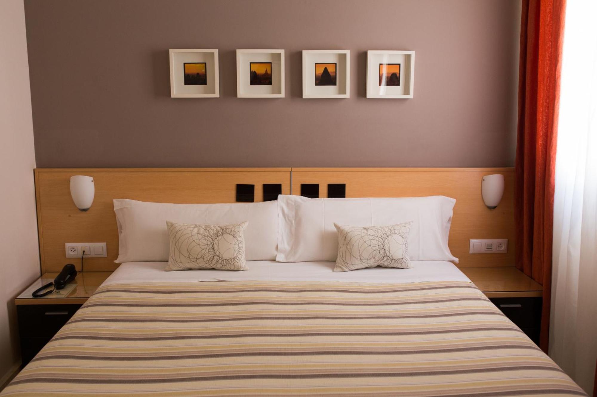 Hostal Albero By Eme Hoteles Sanlúcar la Mayor Eksteriør billede