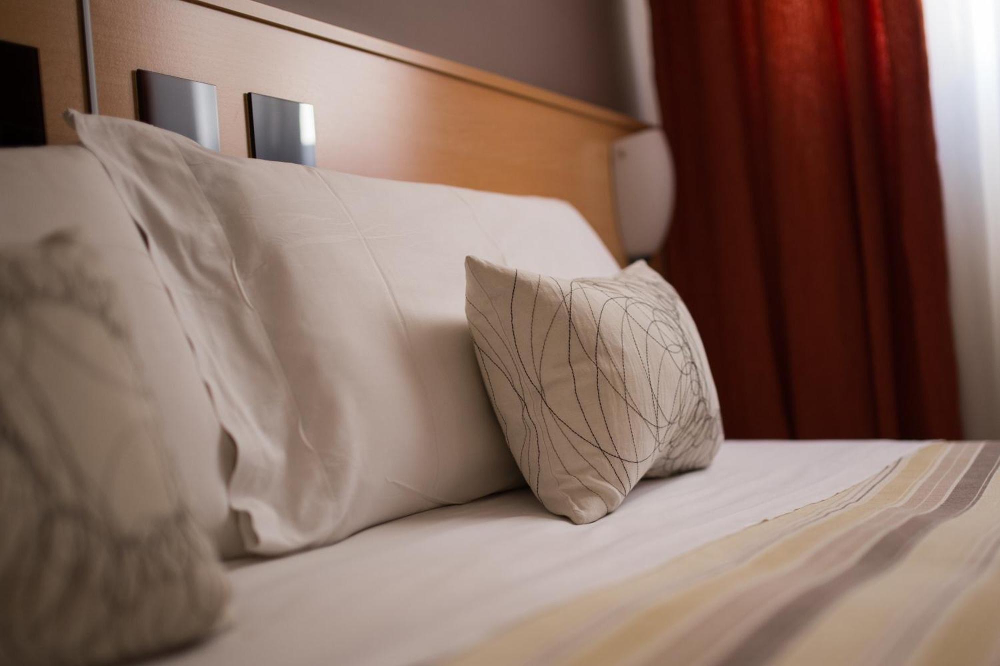 Hostal Albero By Eme Hoteles Sanlúcar la Mayor Eksteriør billede