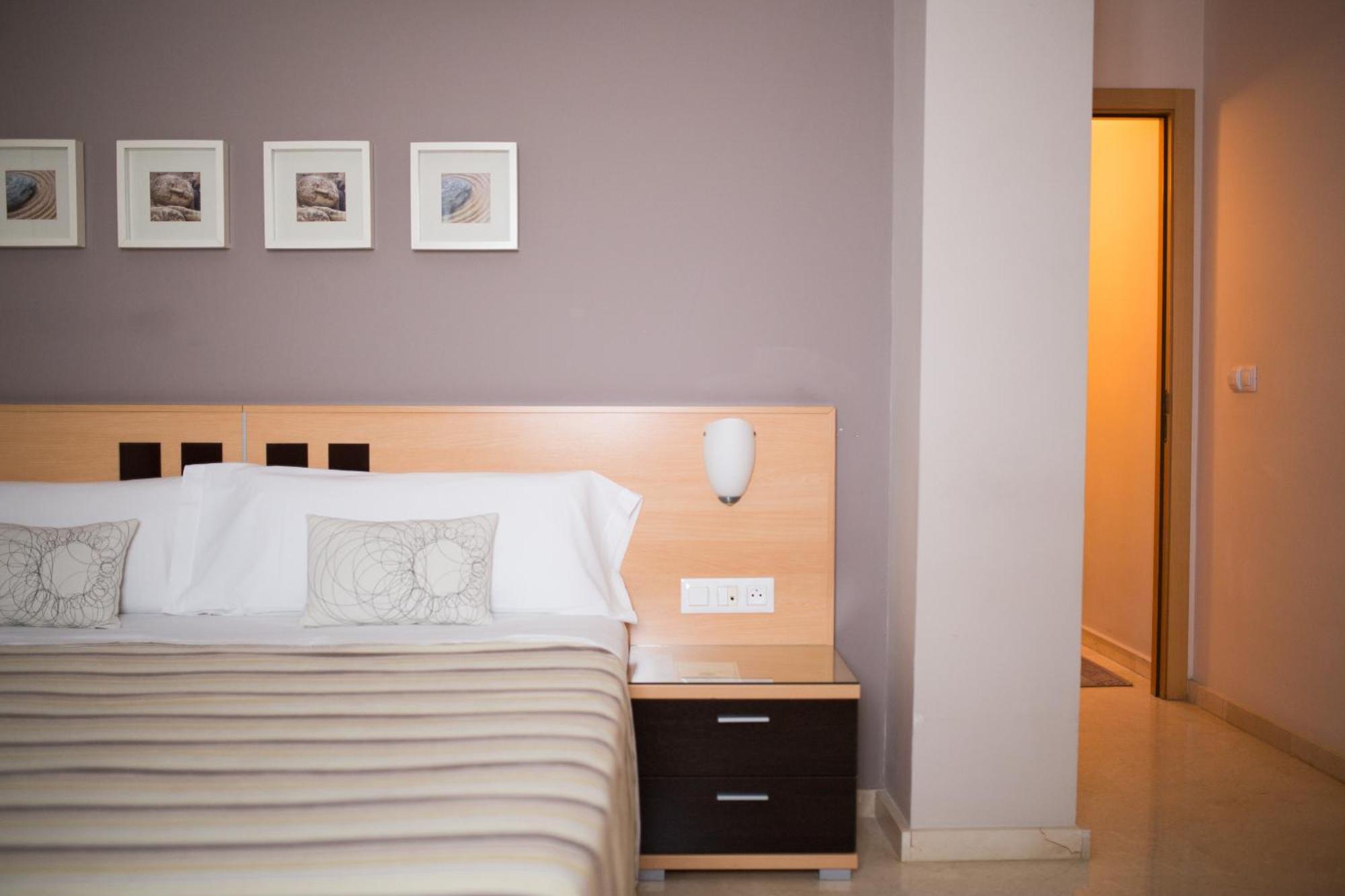 Hostal Albero By Eme Hoteles Sanlúcar la Mayor Eksteriør billede
